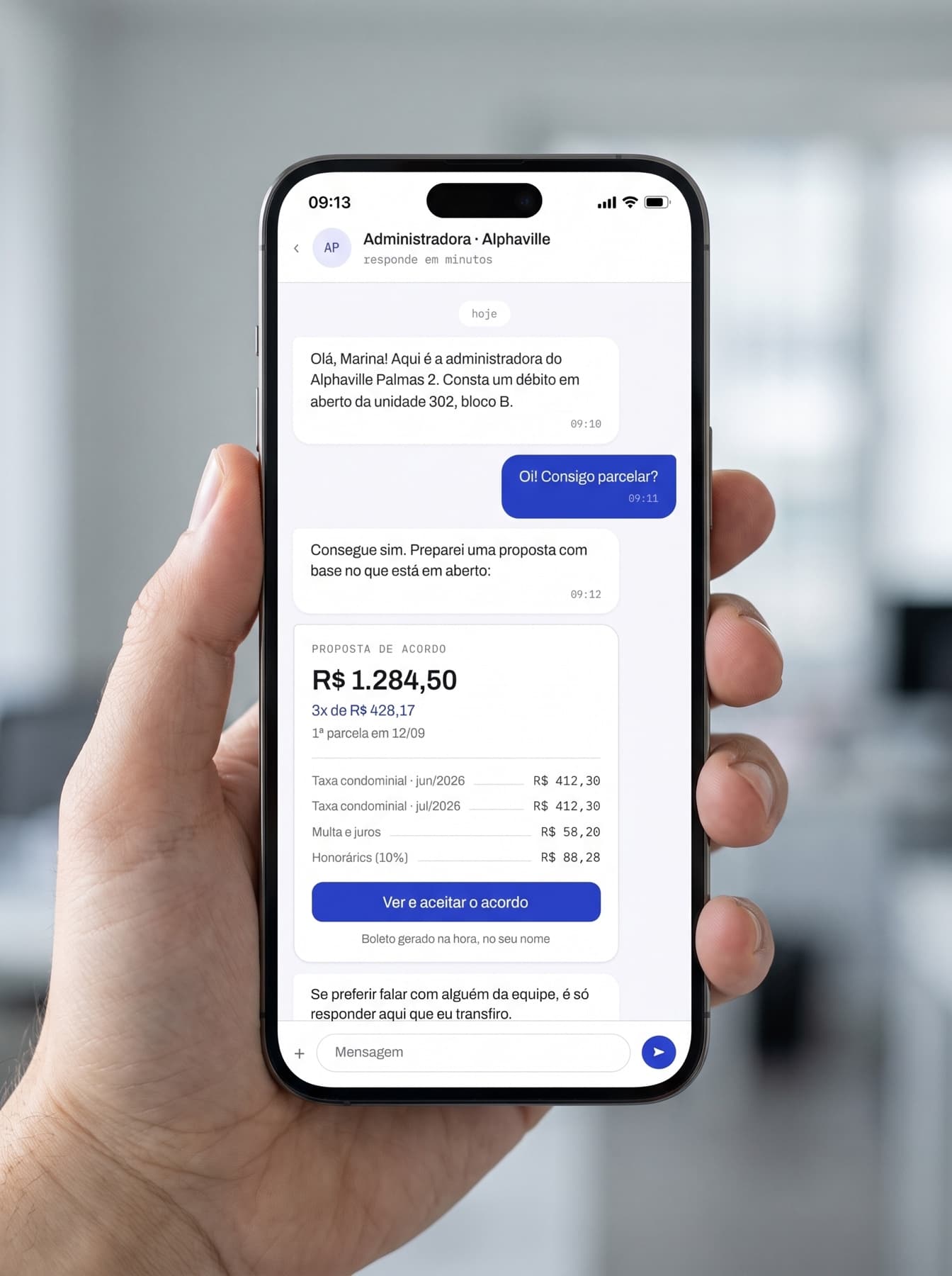 Recorte de conversa de cobrança no WhatsApp, com dados fictícios